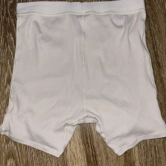 SKIMS Ribbed cotton boxer shorts EUC - Picture 3 of 3
